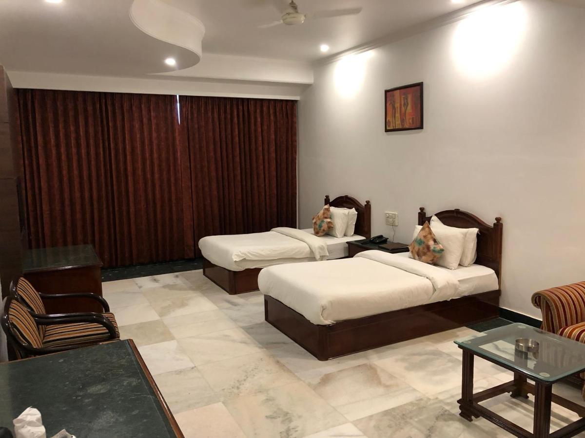 Hotel Lawrence Amritsar Exteriér fotografie